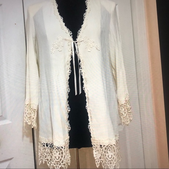 CUTE kimono - Picture 1 of 6